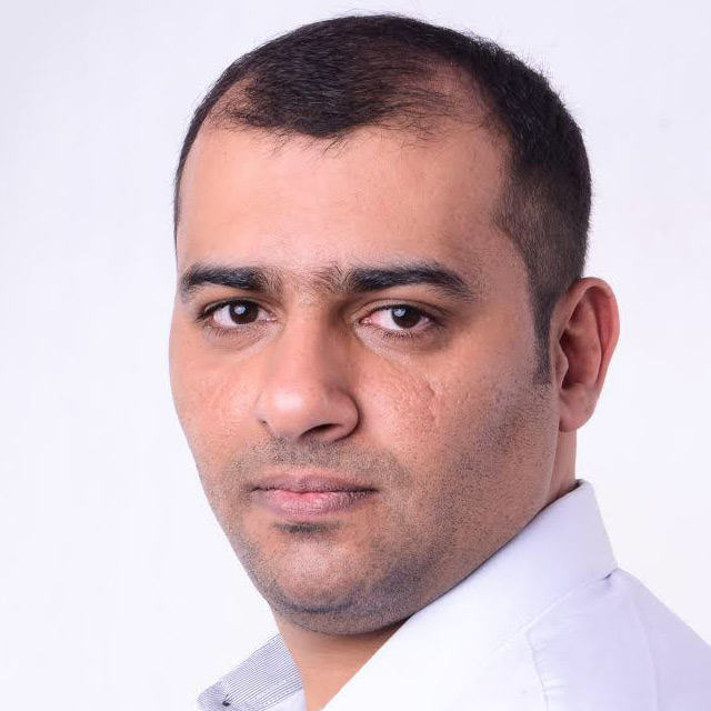 السيد حيدر العلوي النحات السيد حيدر العلوي